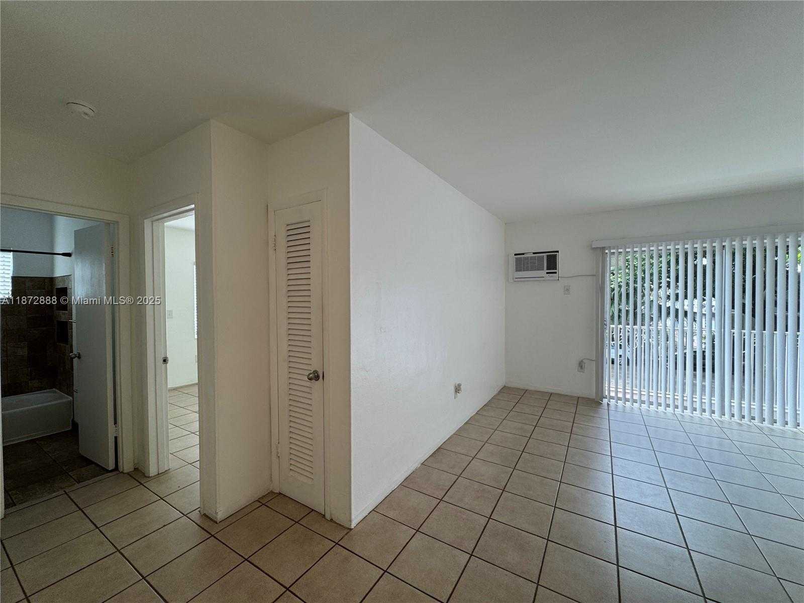 Small Image of 921 MERIDIAN AVE #7, Miami Beach Number 10