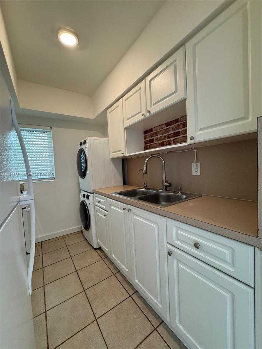 Small Image of 921 MERIDIAN AVE #7, Miami Beach Number 7
