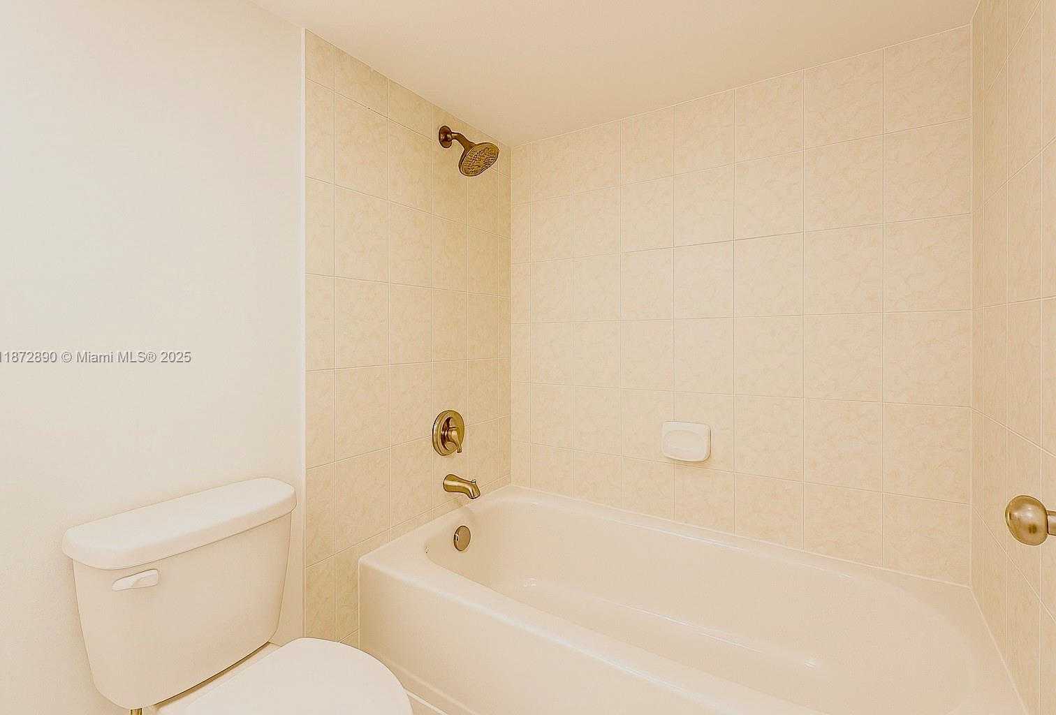 Small Image of 3301 NORTH COUNTRY CLUB DR #408, Aventura Number 8