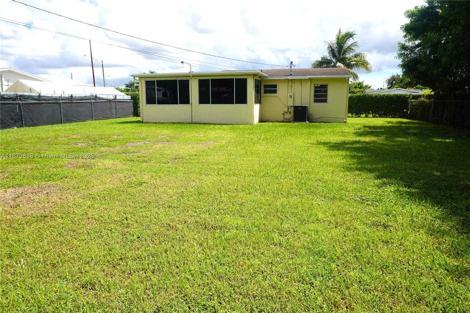 Small Image of 1000 NORTH EAST 13TH AVE, Homestead Number 21