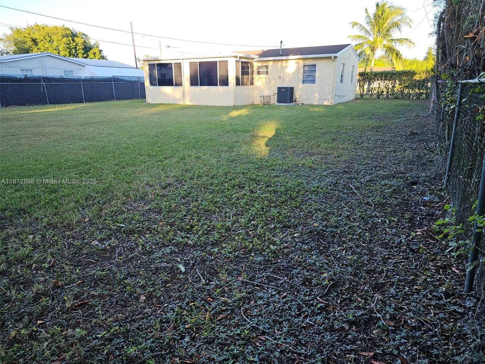 Small Image of 1000 NORTH EAST 13TH AVE, Homestead Number 6