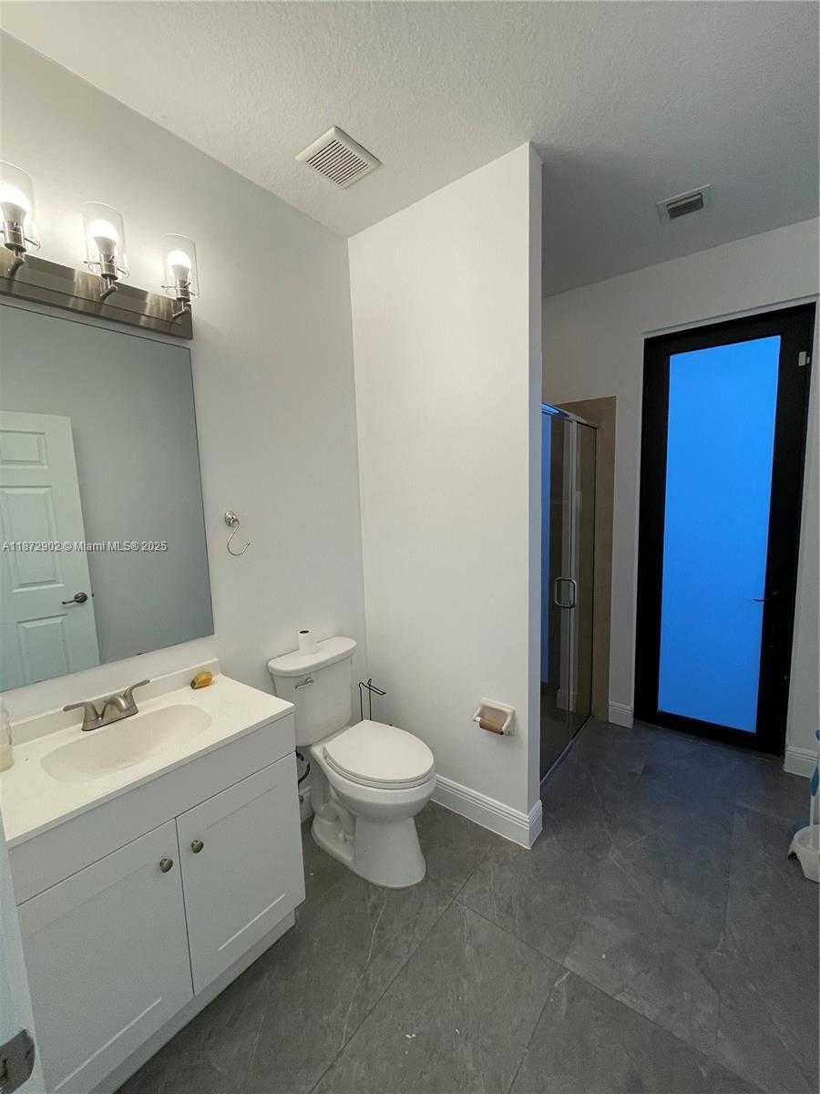 Small Image of 9244 SOUTH WEST 227TH LN #9244, Cutler Bay Number 10