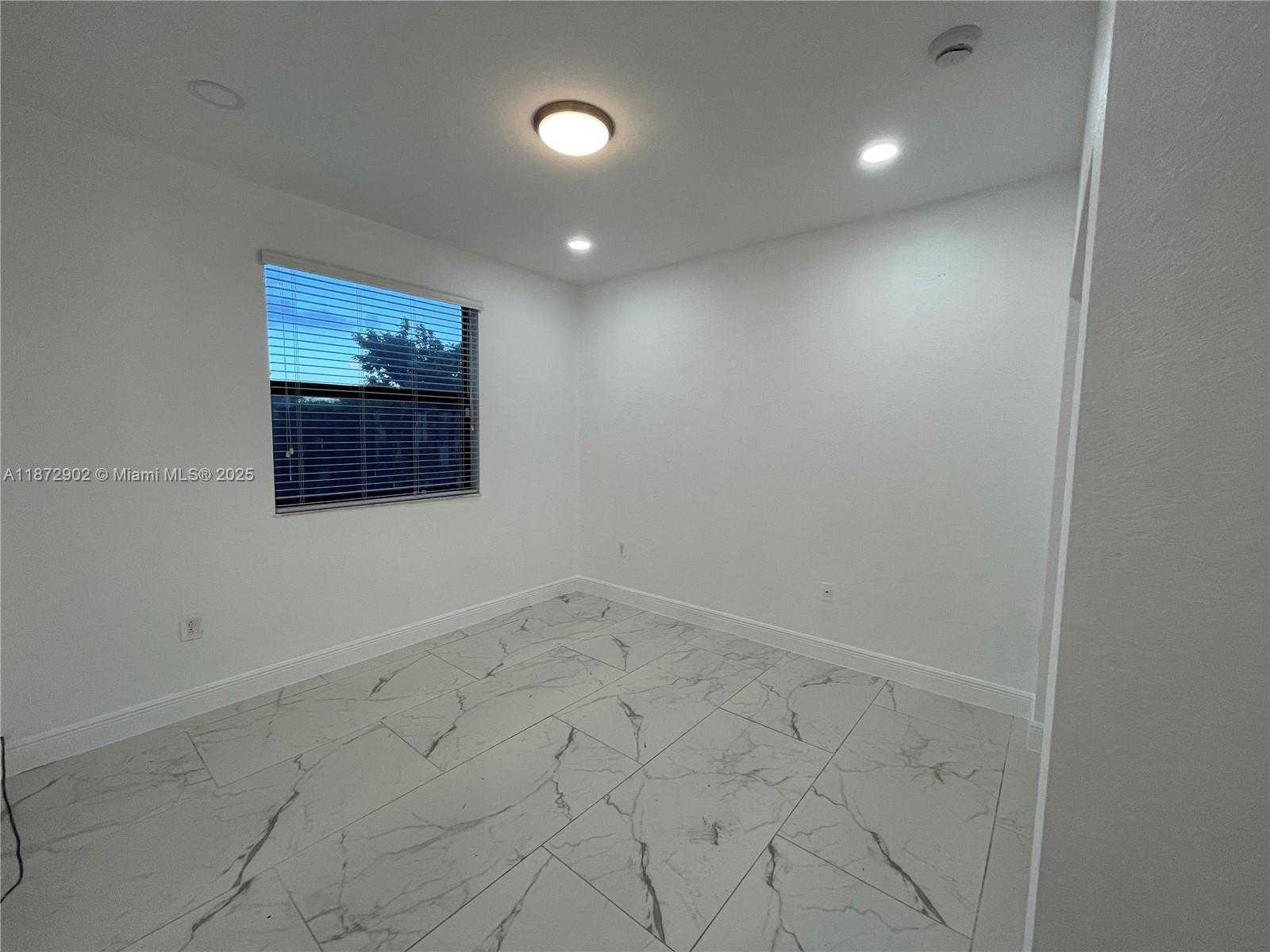 Small Image of 9244 SOUTH WEST 227TH LN #9244, Cutler Bay Number 11