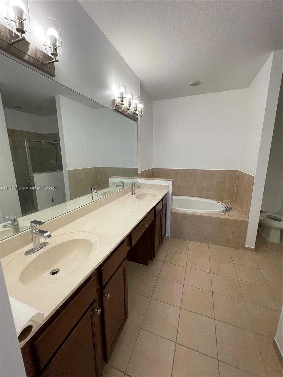 Small Image of 9244 SOUTH WEST 227TH LN #9244, Cutler Bay Number 22