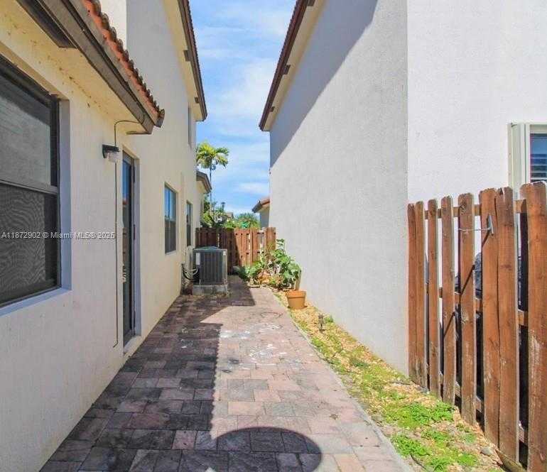 Small Image of 9244 SOUTH WEST 227TH LN #9244, Cutler Bay Number 27