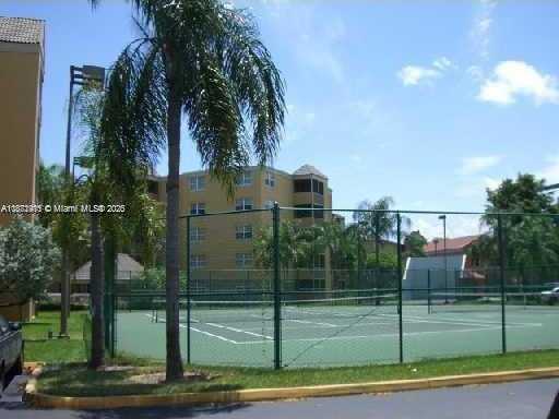 Small Image of 8290 LAKE DR #230, Doral Number 9