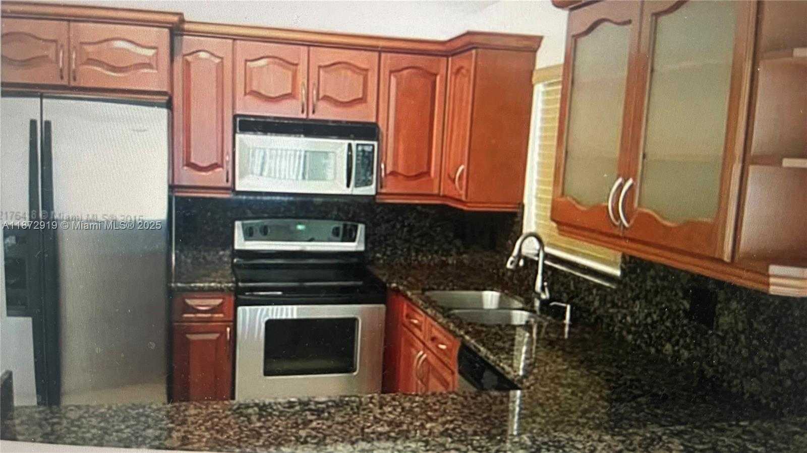 Small Image of 6952 SOUTH WEST 148TH LN, Davie Number 2