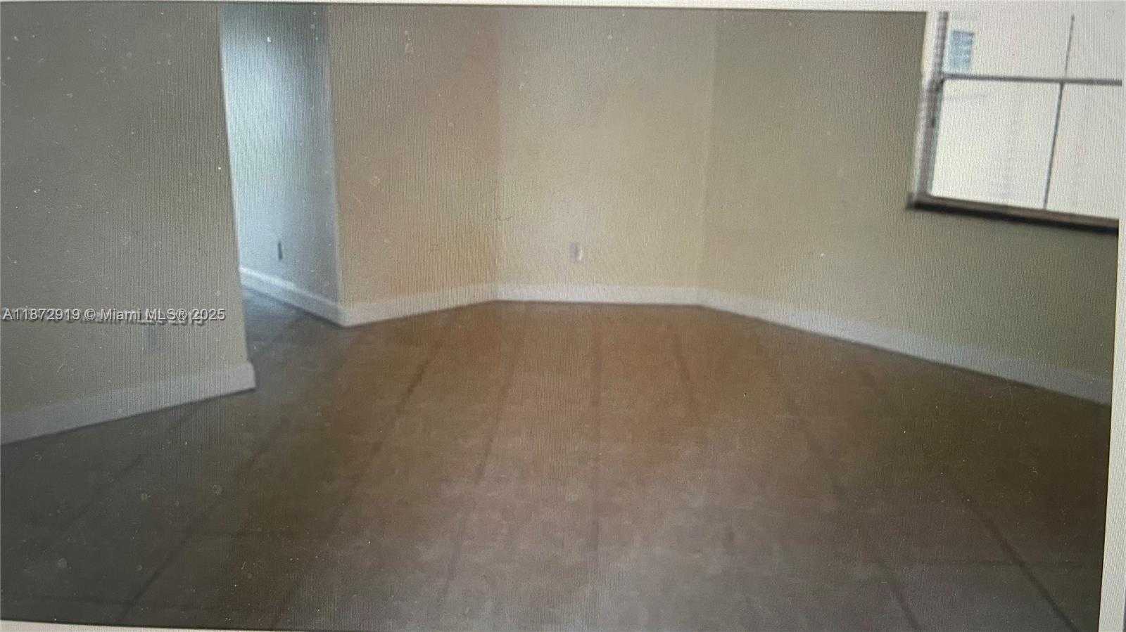 Small Image of 6952 SOUTH WEST 148TH LN, Davie Number 4