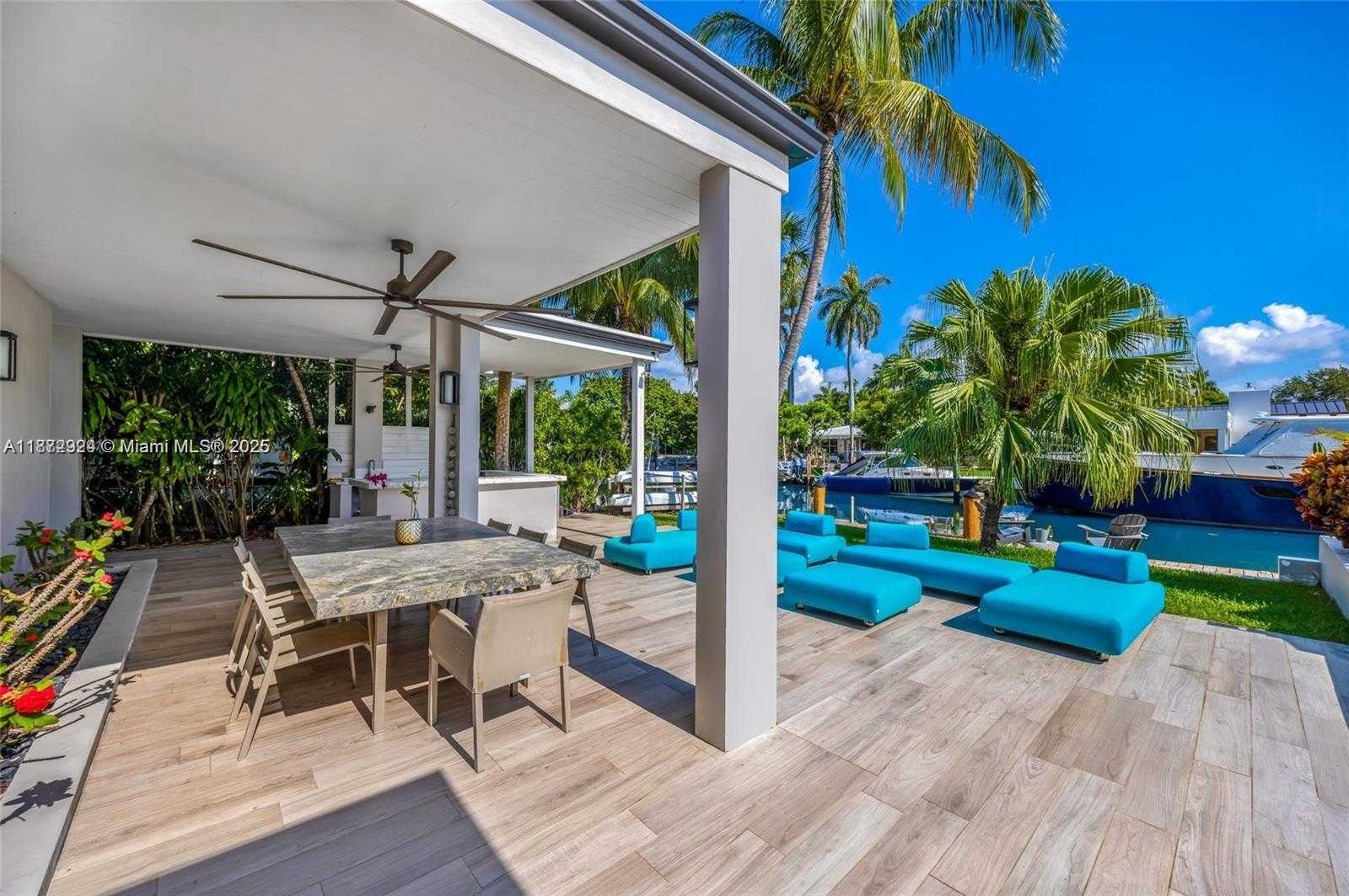 Small Image of 1141 NORTH EAST 90TH ST, Miami Number 2