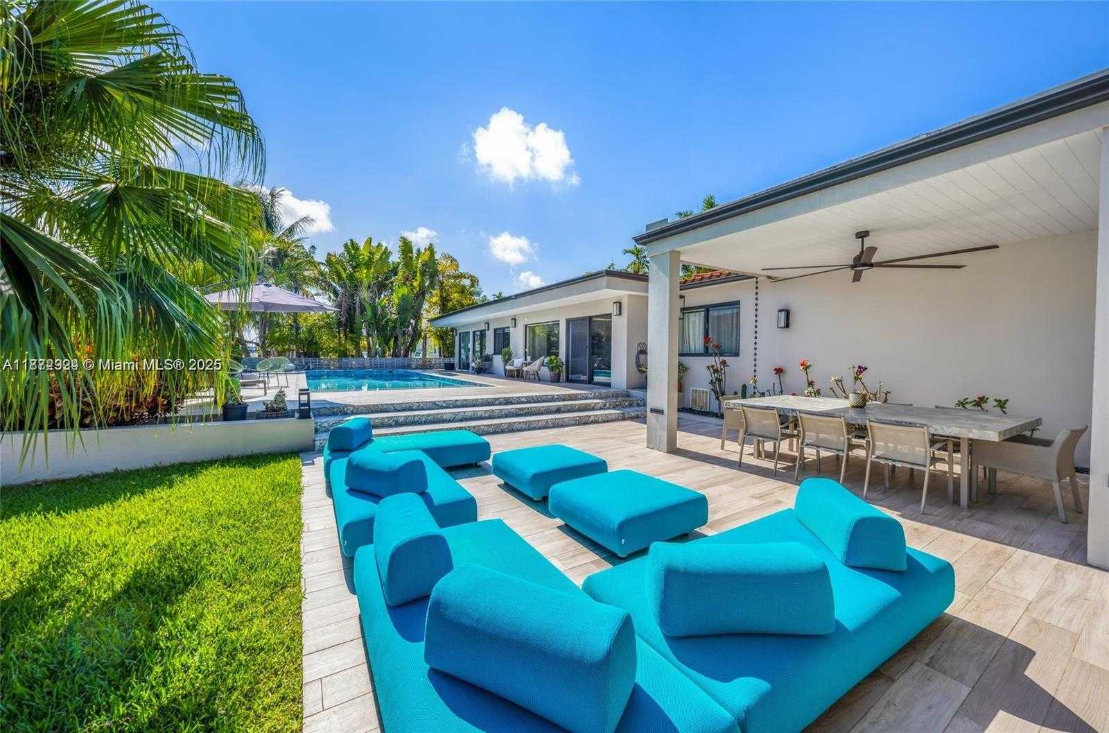 Small Image of 1141 NORTH EAST 90TH ST, Miami Number 4