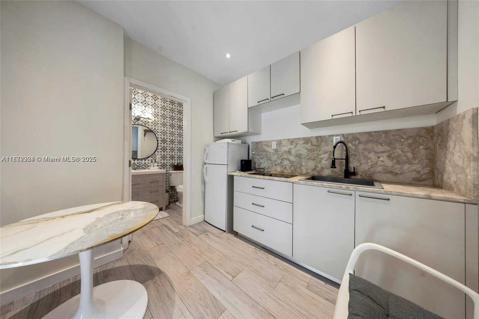 Small Image of 1141 NORTH EAST 90TH ST, Miami Number 41