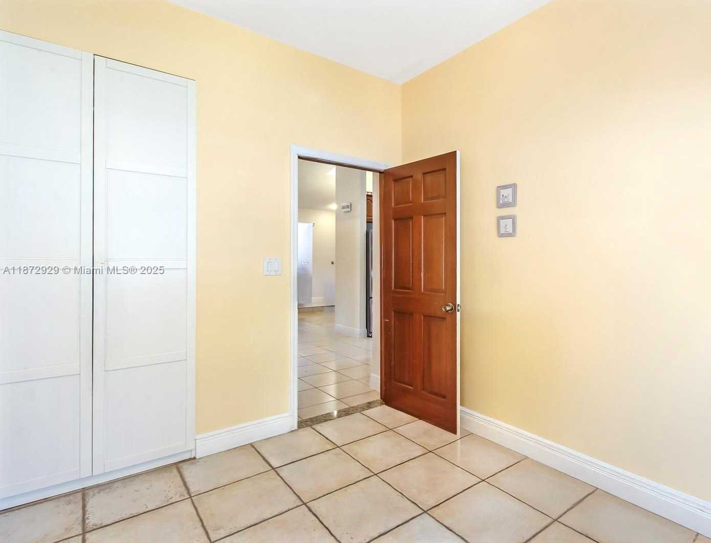 Small Image of 408 SOUTH EAST 6TH ST, Dania Beach Number 13