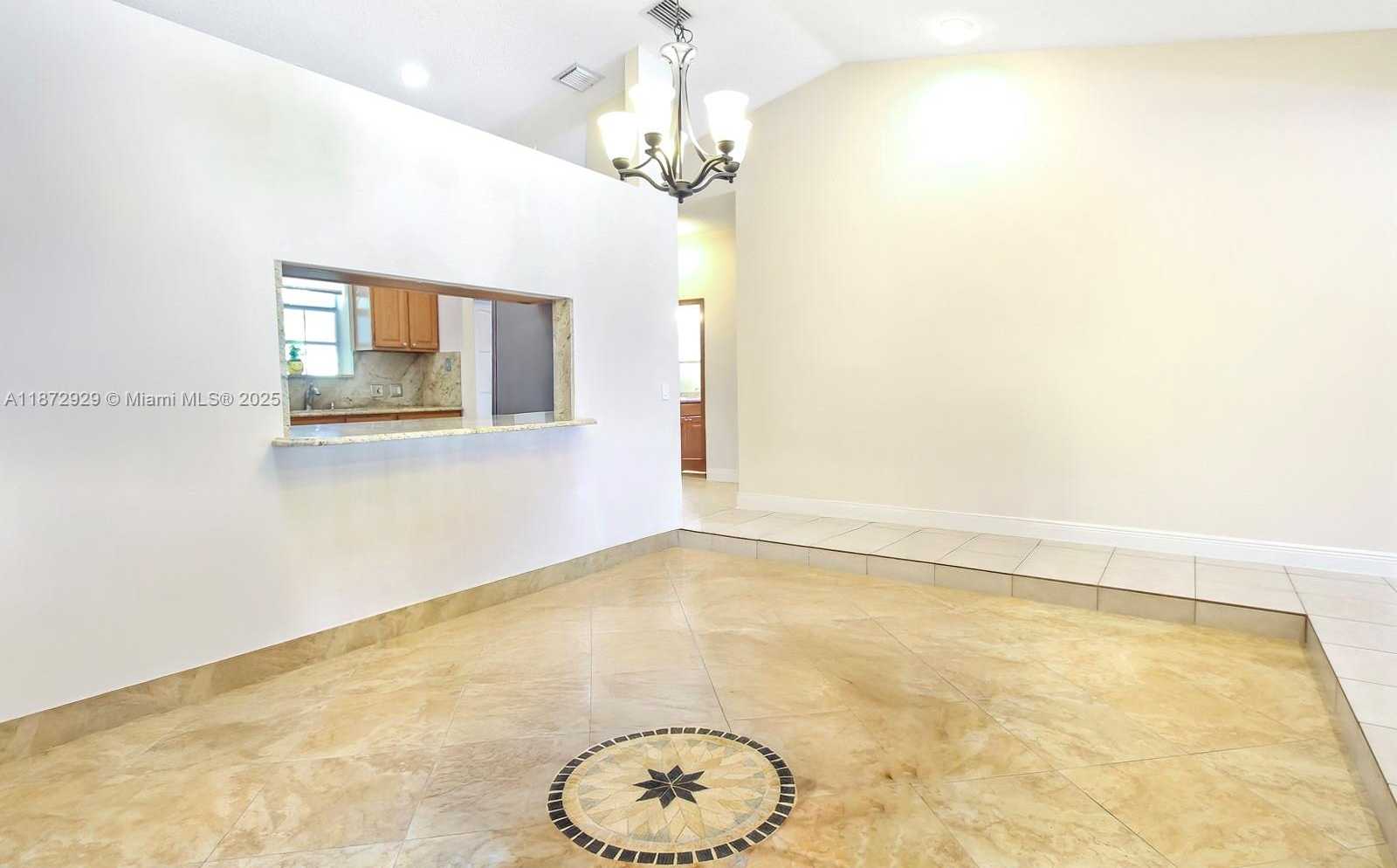 Small Image of 408 SOUTH EAST 6TH ST, Dania Beach Number 4