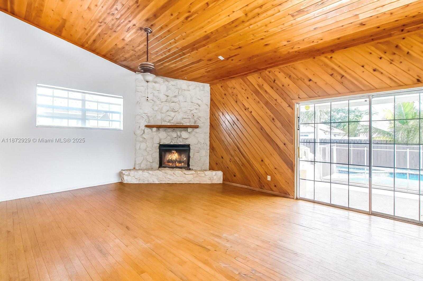 Small Image of 408 SOUTH EAST 6TH ST, Dania Beach Number 5