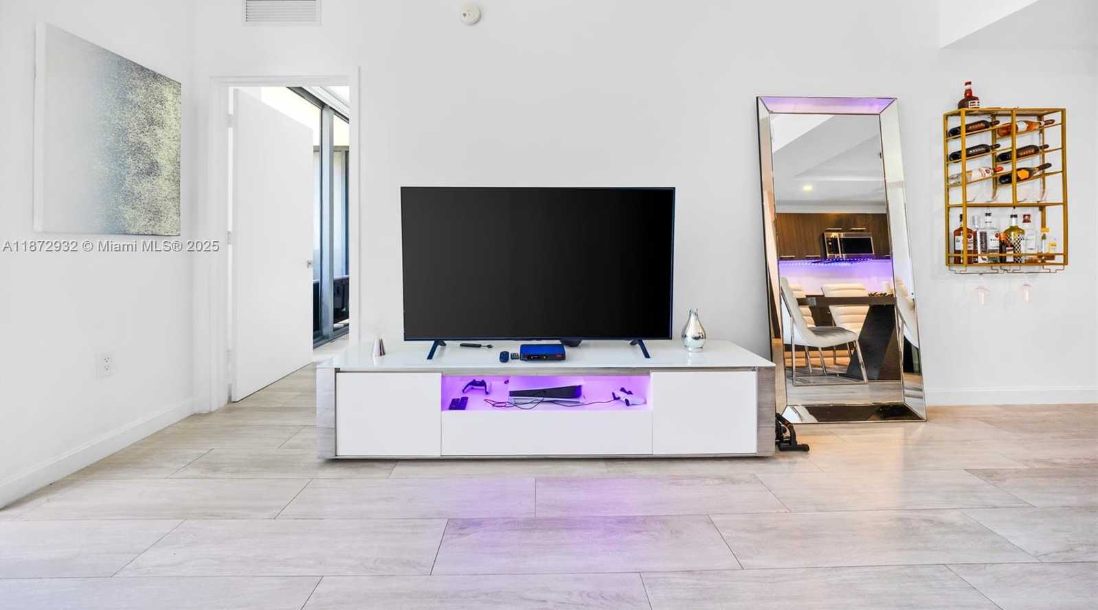 Small Image of 55 SOUTH WEST 9TH ST #1804, Miami Number 10