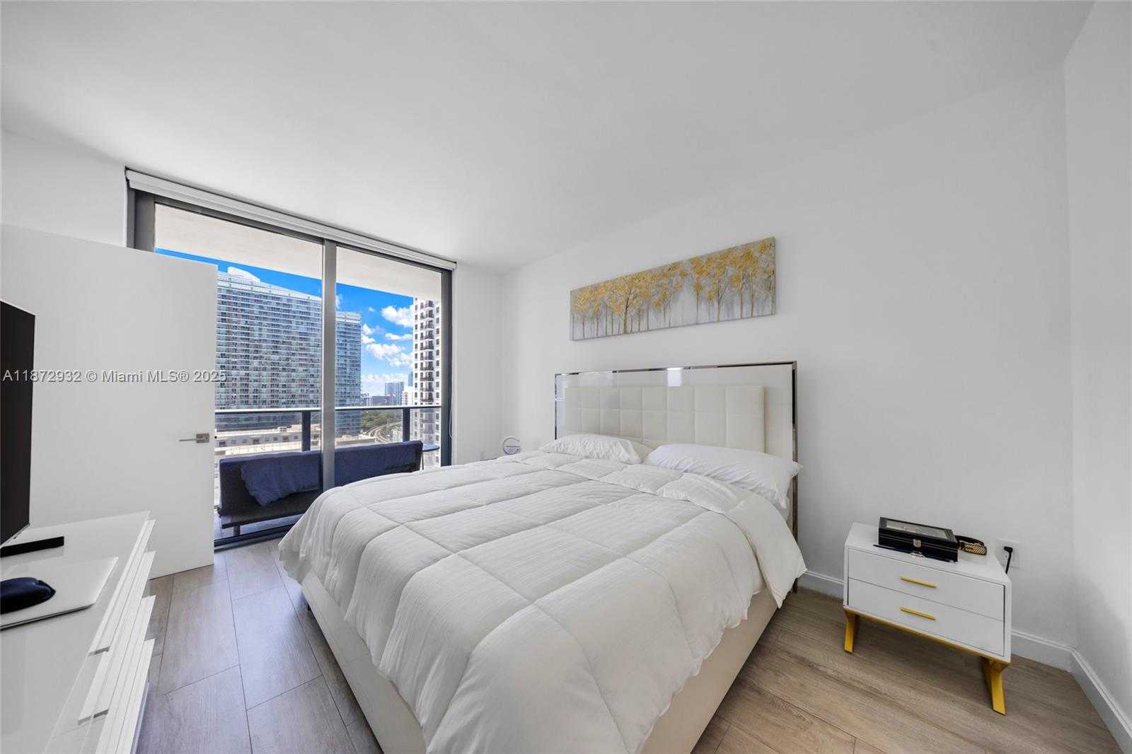 Small Image of 55 SOUTH WEST 9TH ST #1804, Miami Number 18
