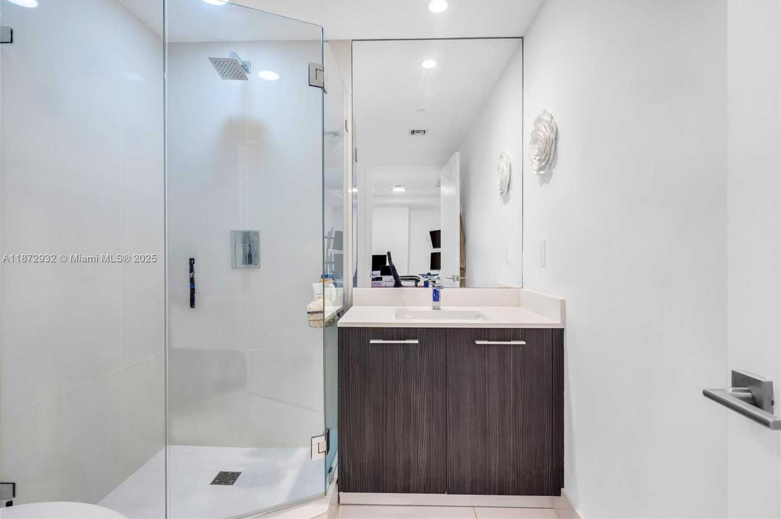 Small Image of 55 SOUTH WEST 9TH ST #1804, Miami Number 21