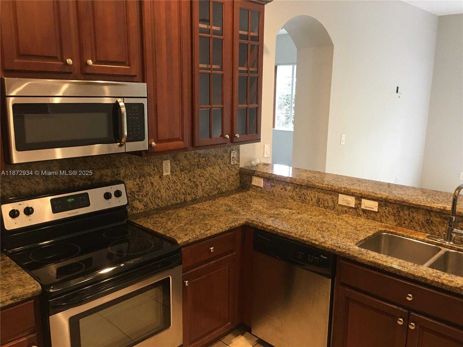 Small Image of 16637 SOUTH WEST 52ND ST, Miami Number 12