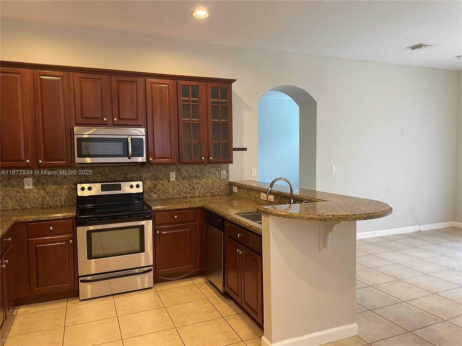 Small Image of 16637 SOUTH WEST 52ND ST, Miami Number 13
