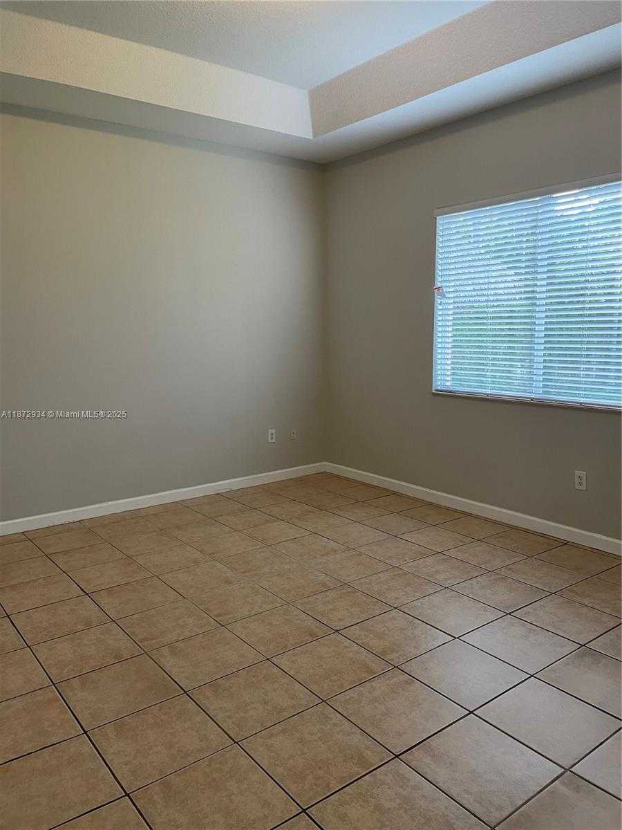 Small Image of 16637 SOUTH WEST 52ND ST, Miami Number 15