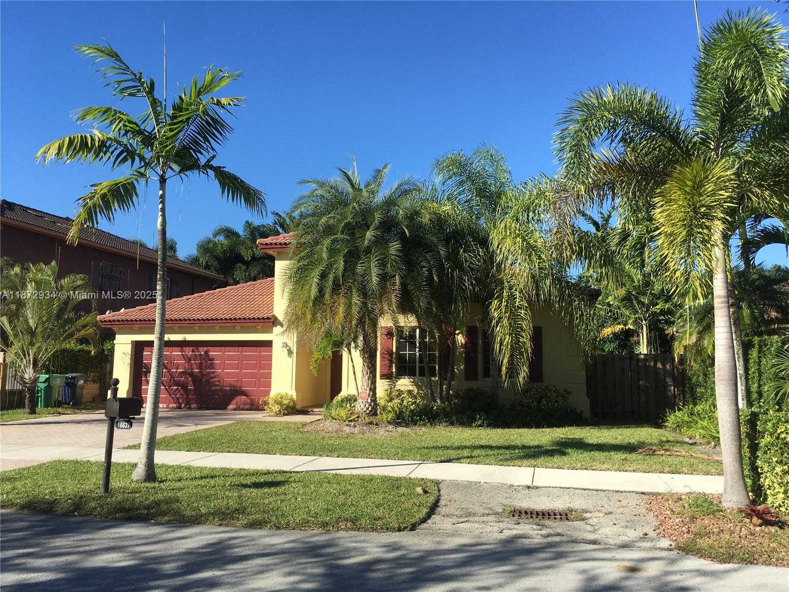 Small Image of 16637 SOUTH WEST 52ND ST, Miami Number 2