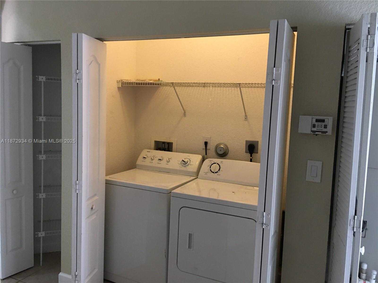 Small Image of 16637 SOUTH WEST 52ND ST, Miami Number 21