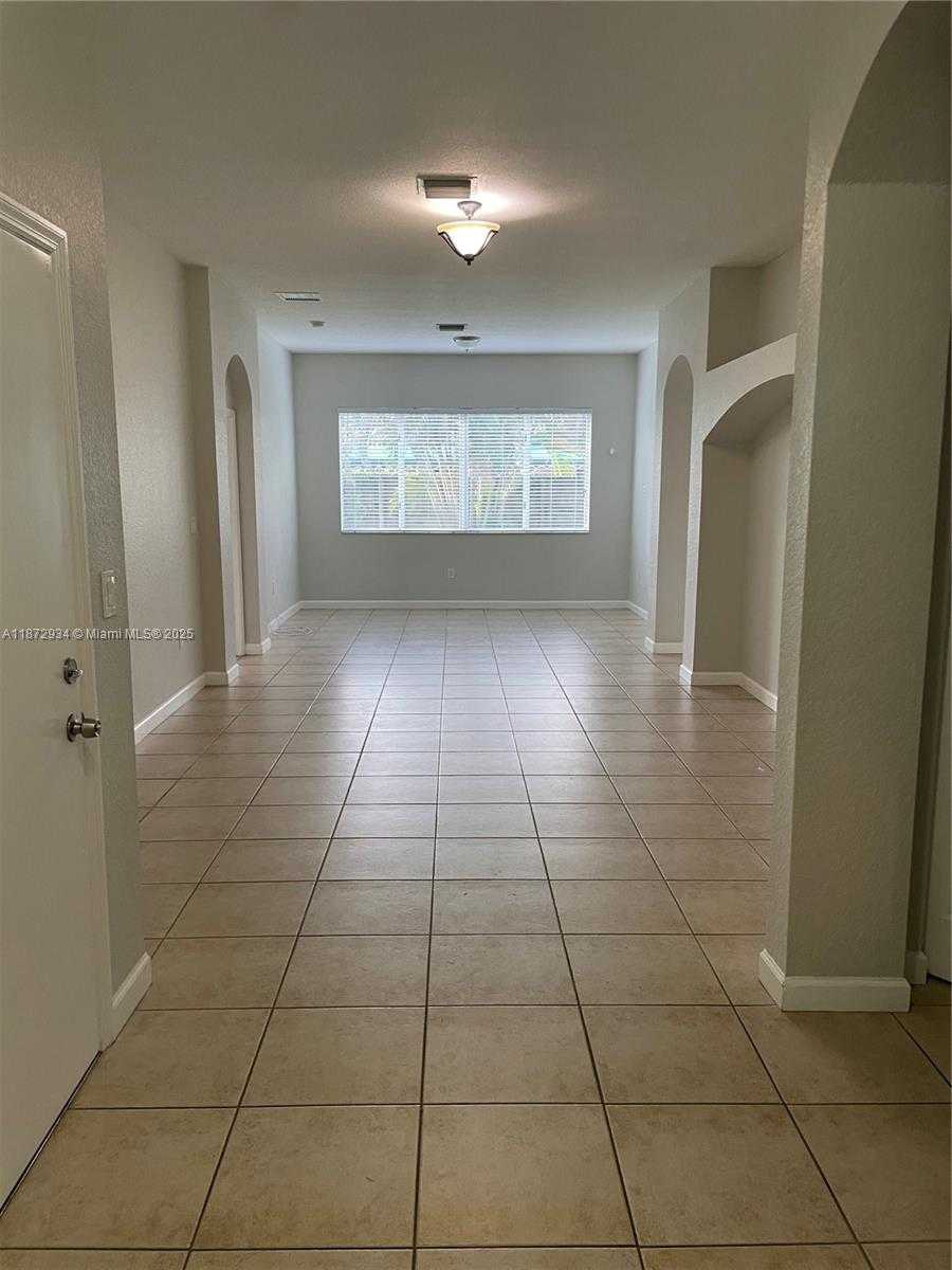 Small Image of 16637 SOUTH WEST 52ND ST, Miami Number 5