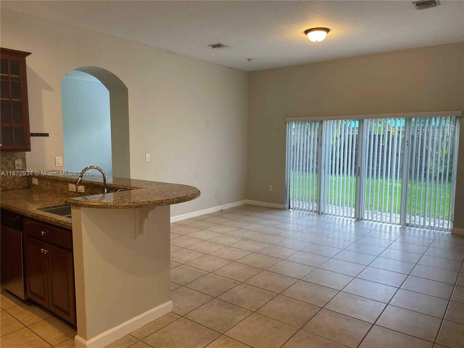 Small Image of 16637 SOUTH WEST 52ND ST, Miami Number 9