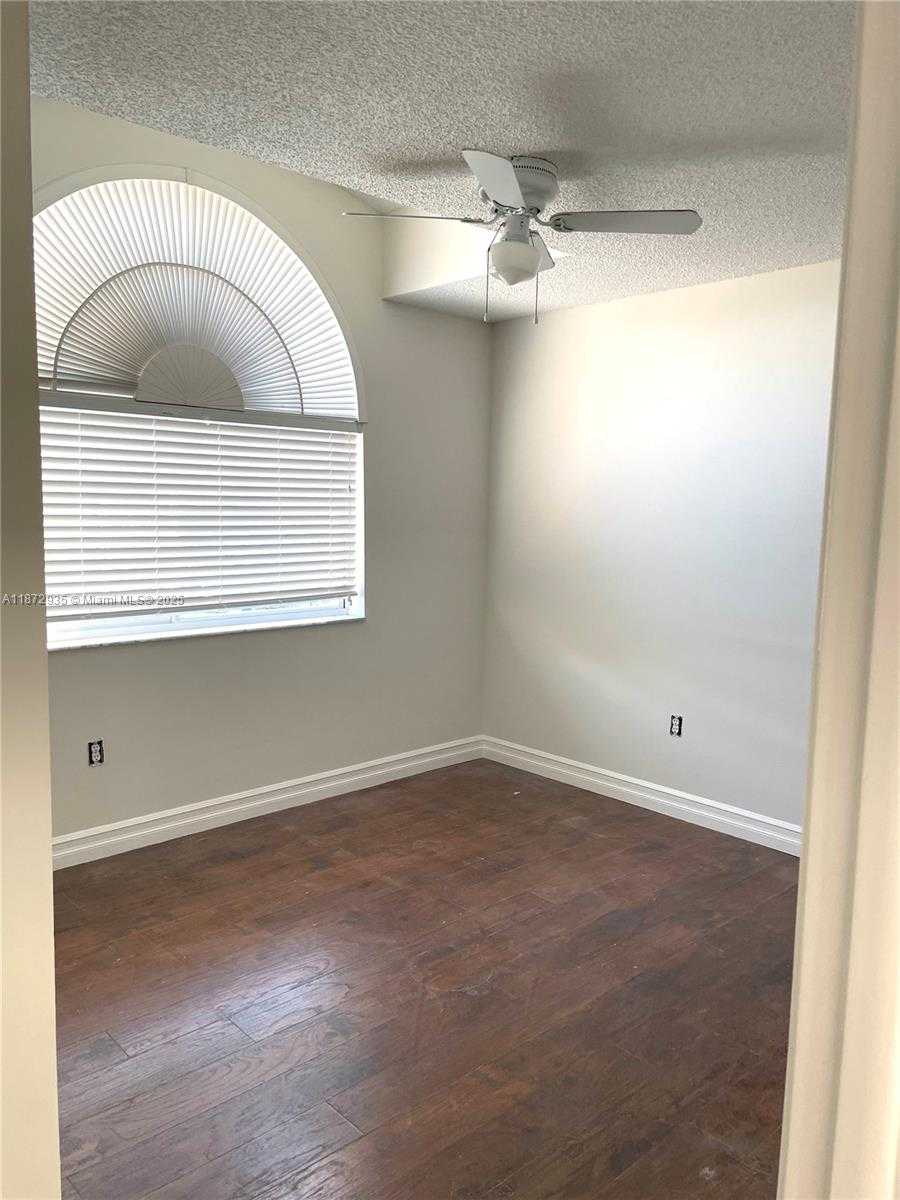 Small Image of 10273 NORTH WEST 56TH ST, Doral Number 11