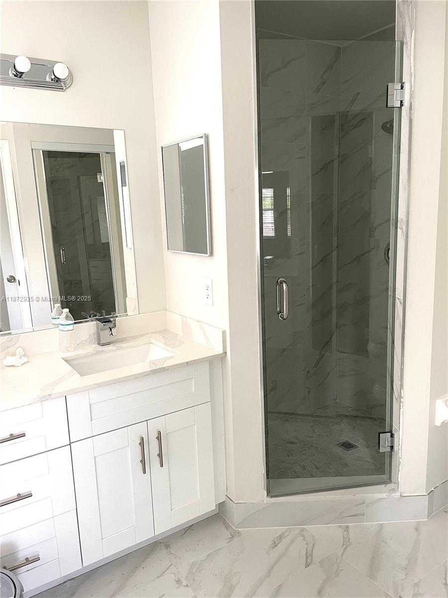 Small Image of 10273 NORTH WEST 56TH ST, Doral Number 13
