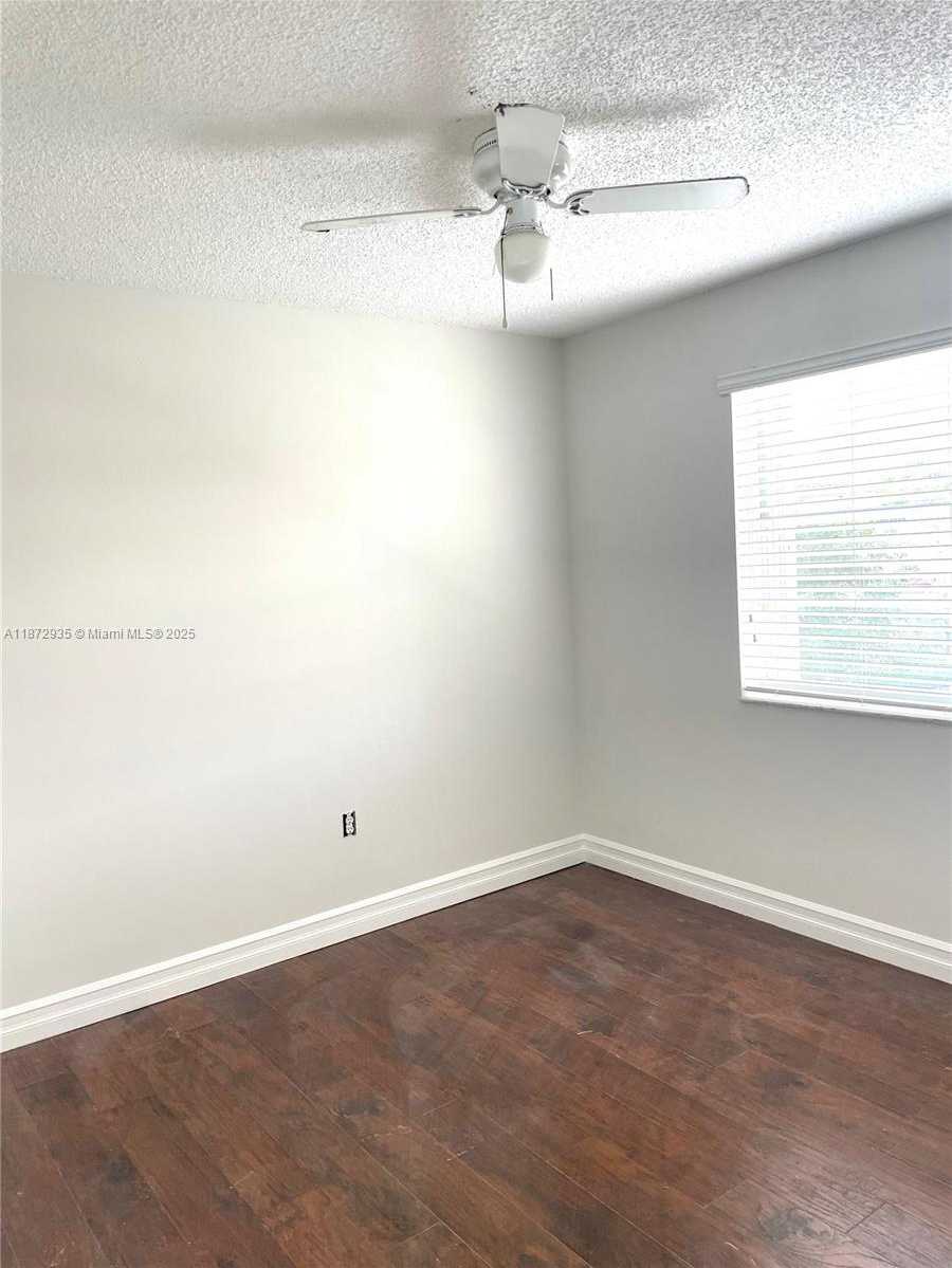 Small Image of 10273 NORTH WEST 56TH ST, Doral Number 15