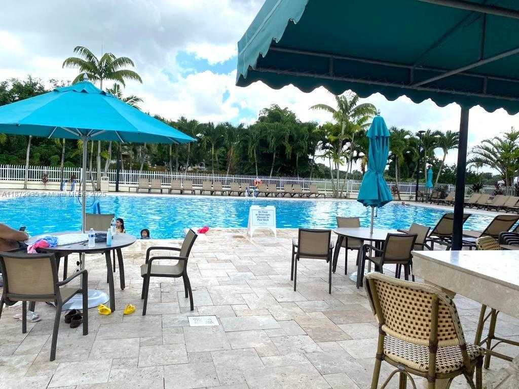Small Image of 10273 NORTH WEST 56TH ST, Doral Number 22