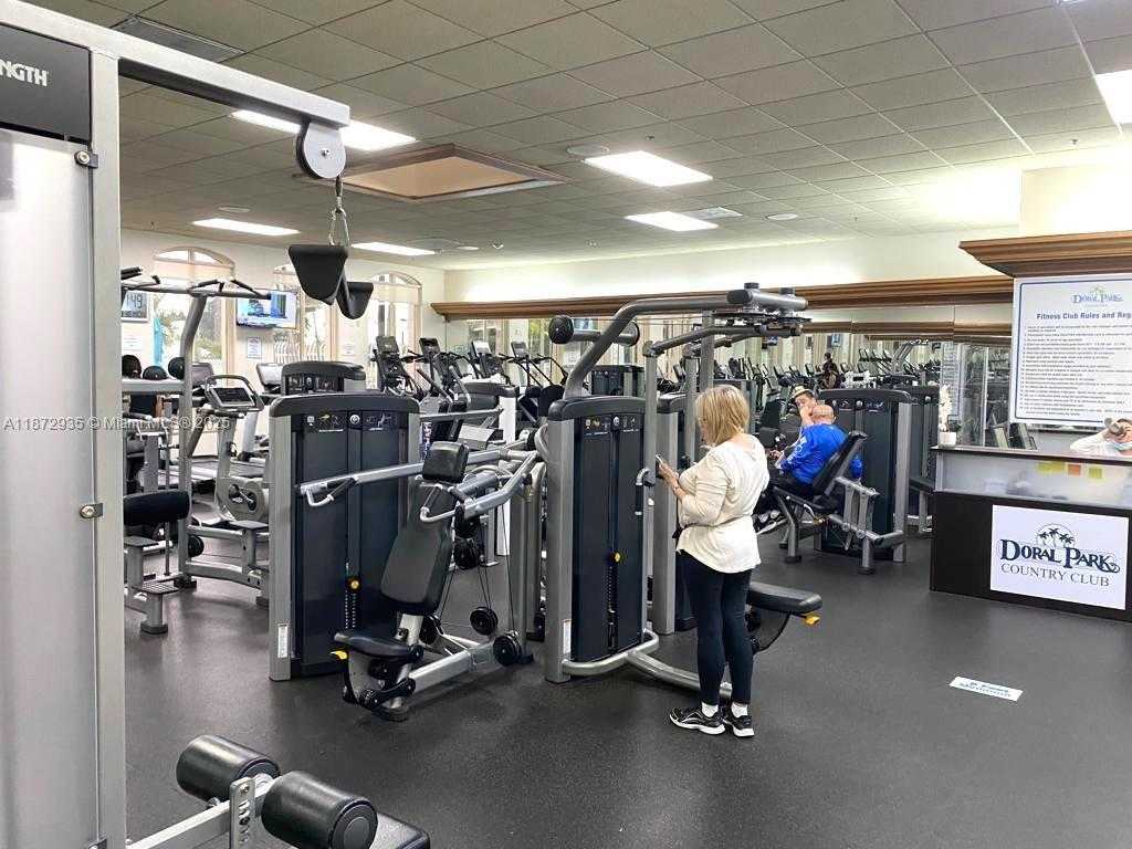 Small Image of 10273 NORTH WEST 56TH ST, Doral Number 24