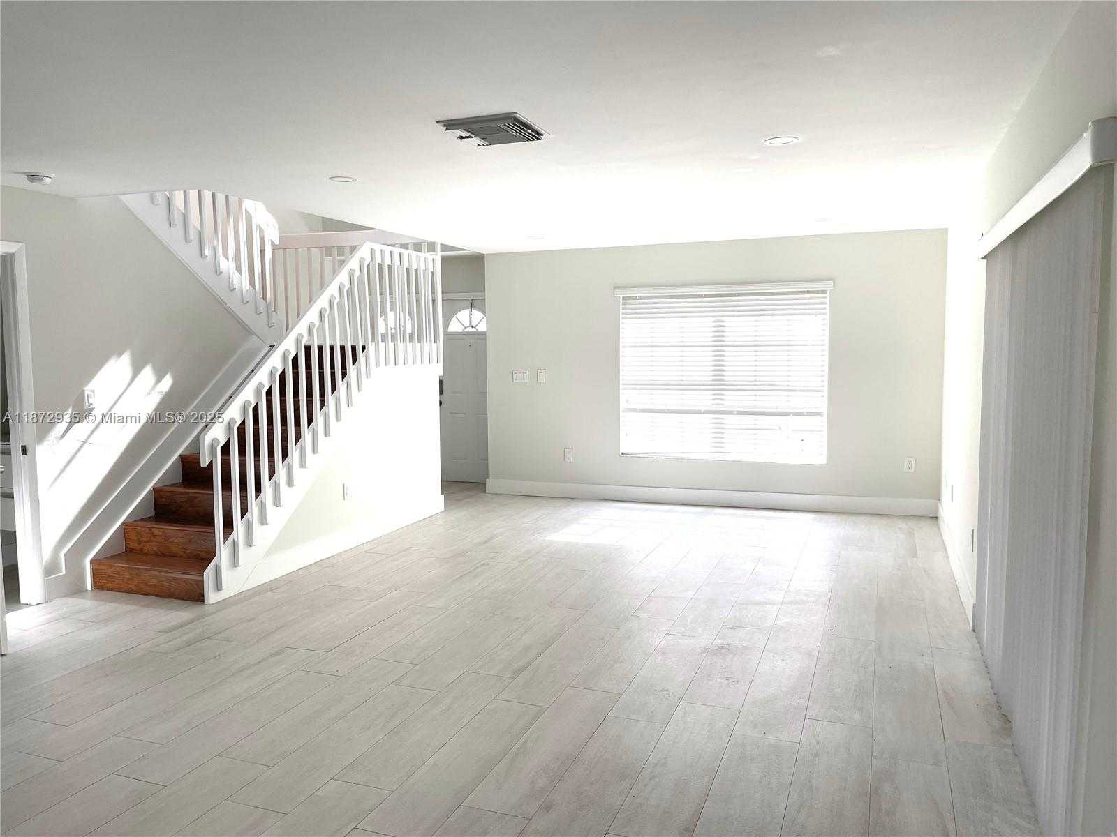 Small Image of 10273 NORTH WEST 56TH ST, Doral Number 6