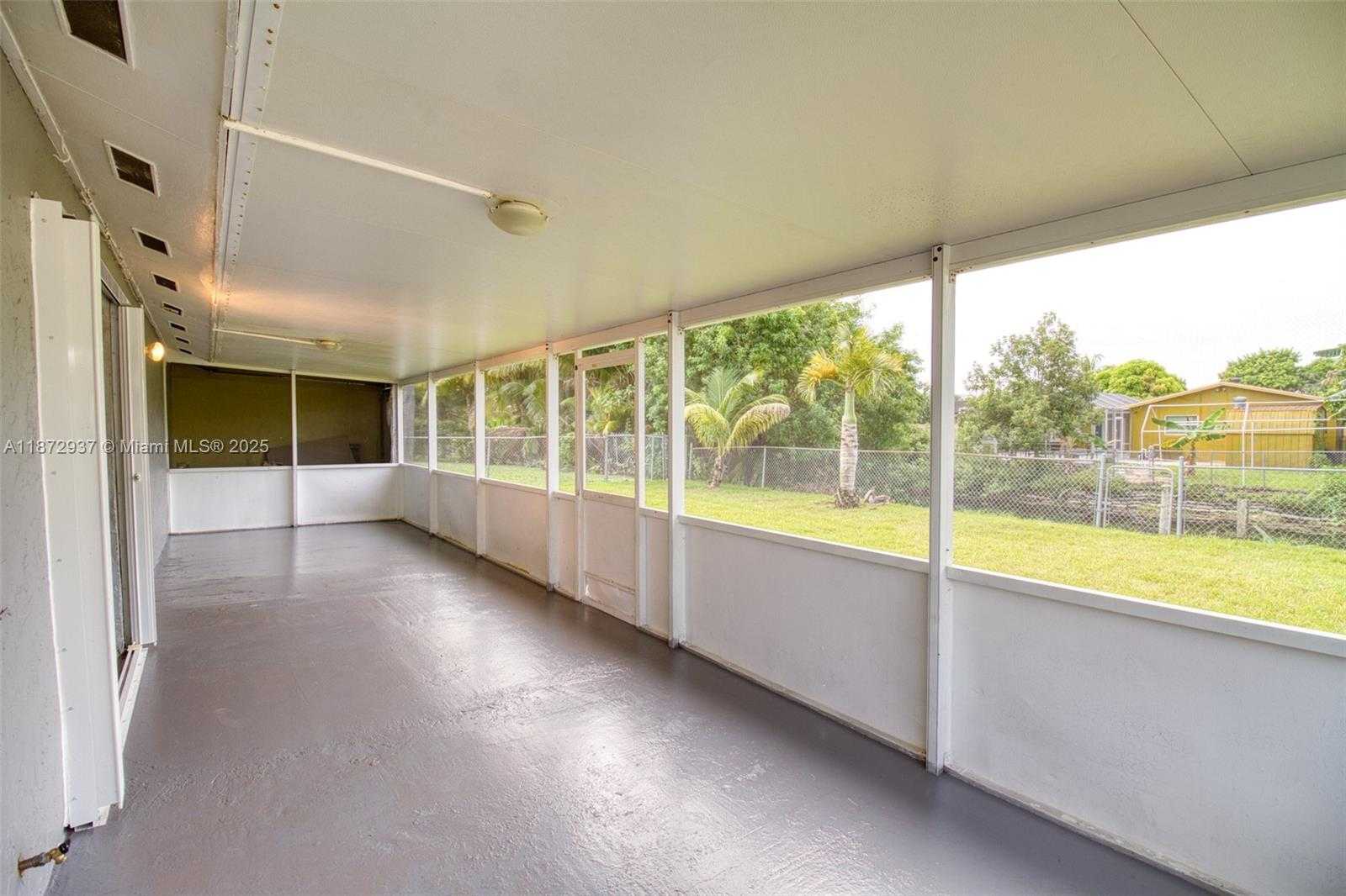 Small Image of 8130 SOUTH WEST 7TH CT, North Lauderdale Number 13