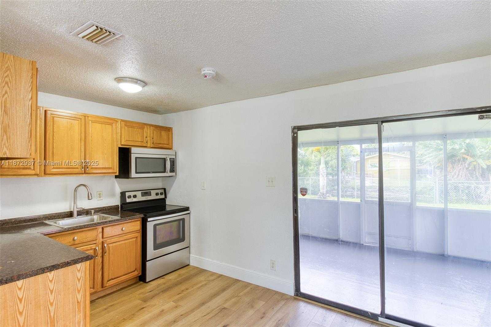 Small Image of 8130 SOUTH WEST 7TH CT, North Lauderdale Number 6