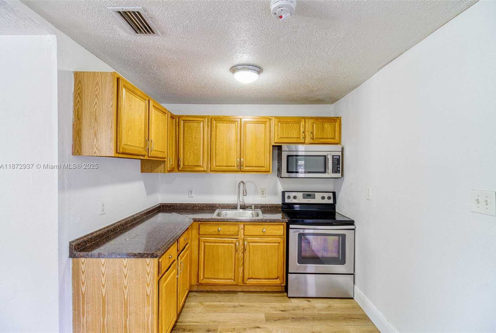 Small Image of 8130 SOUTH WEST 7TH CT, North Lauderdale Number 7