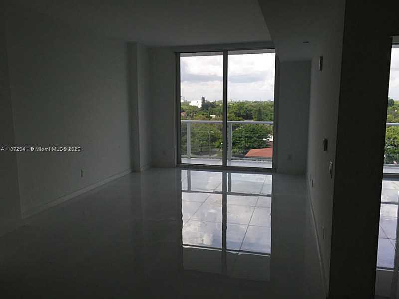 Small Image of 4250 BISCAYNE BLVD #611, Miami Number 4