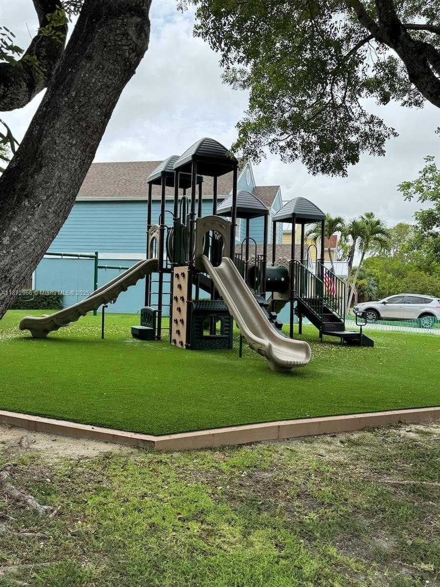 Small Image of 11715 SOUTH WEST 113TH TER, Miami Number 26