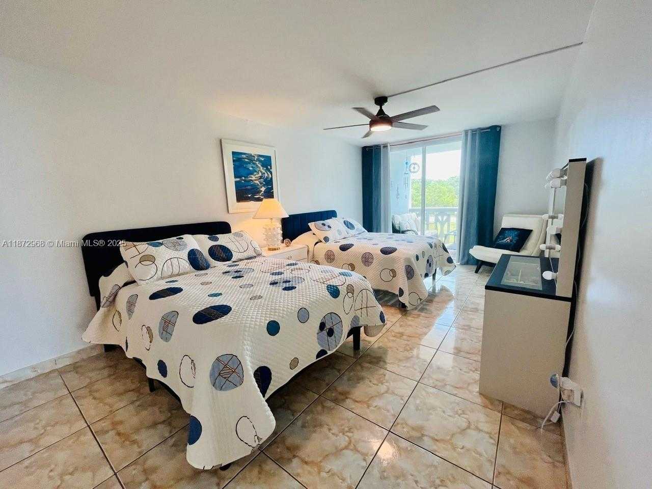 Small Image of 8233 HARDING AVE #309, Miami Beach Number 10