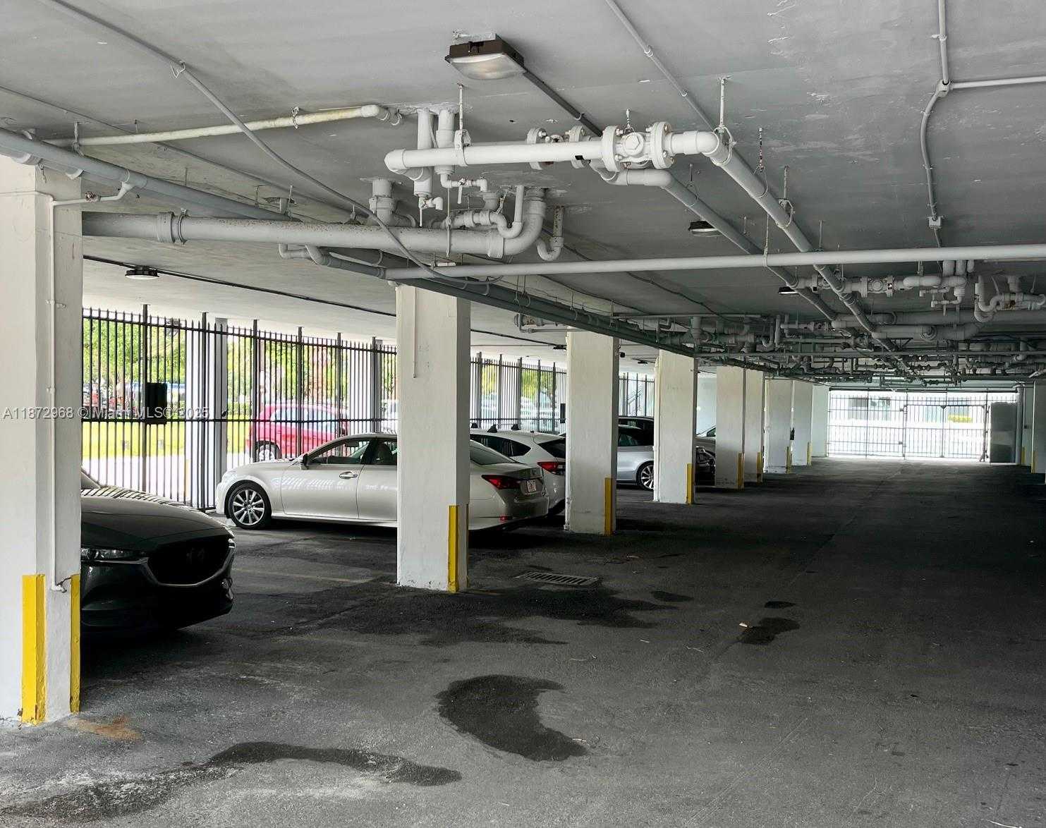 Small Image of 8233 HARDING AVE #309, Miami Beach Number 21