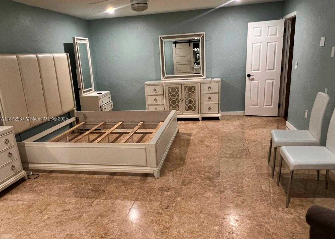 Small Image of 7240 SOUTH WEST 58TH ST #-, Miami Number 5
