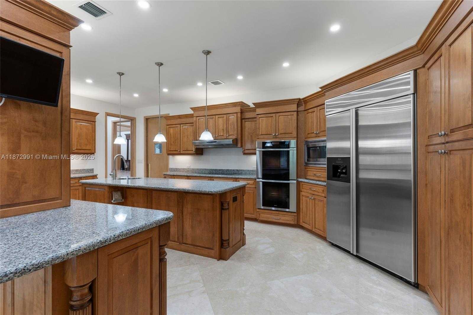 Small Image of 6190 SOUTH WEST 102ND ST, Pinecrest Number 24