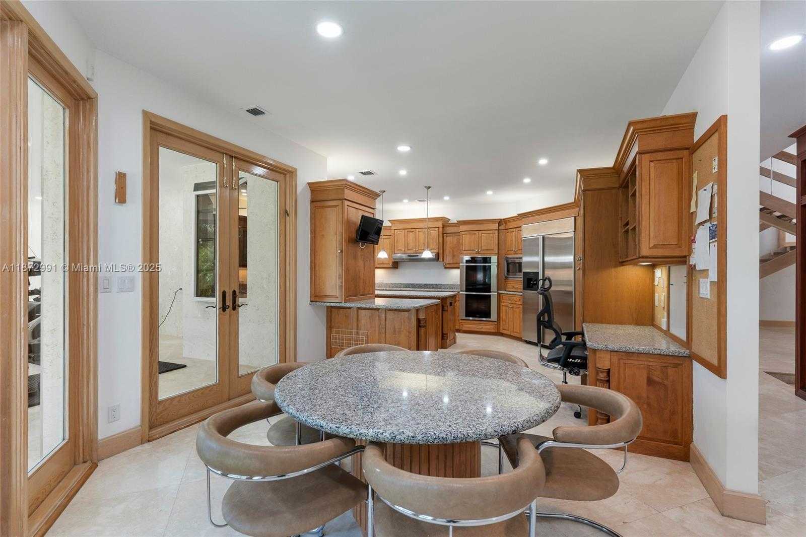 Small Image of 6190 SOUTH WEST 102ND ST, Pinecrest Number 25