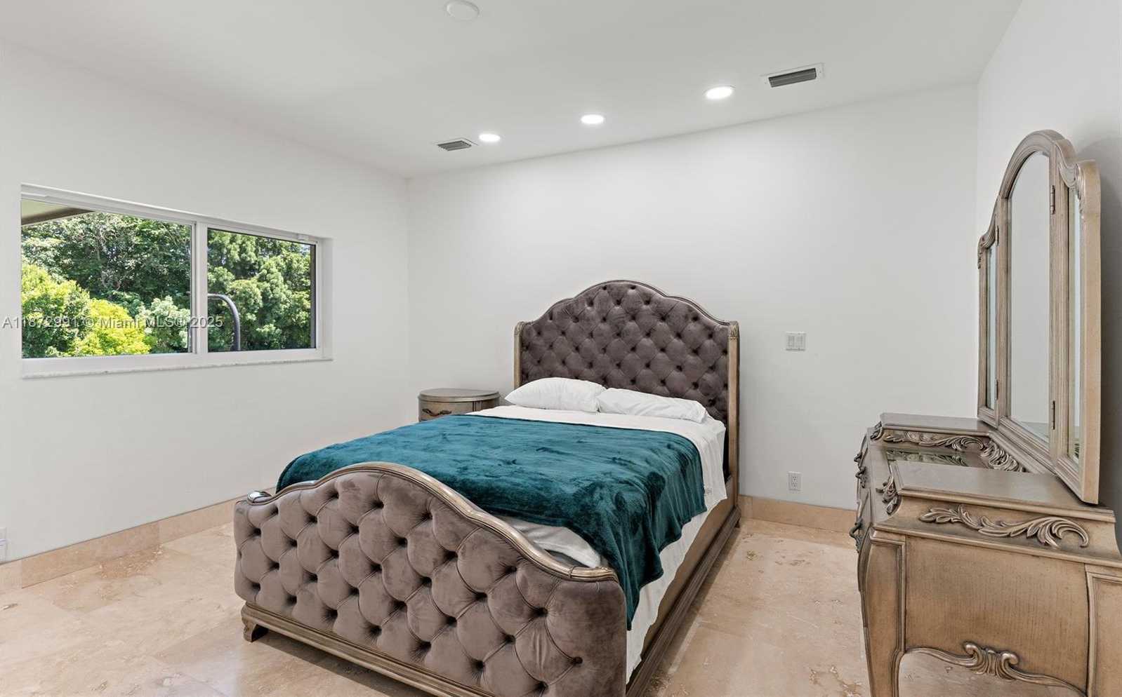 Small Image of 6190 SOUTH WEST 102ND ST, Pinecrest Number 34