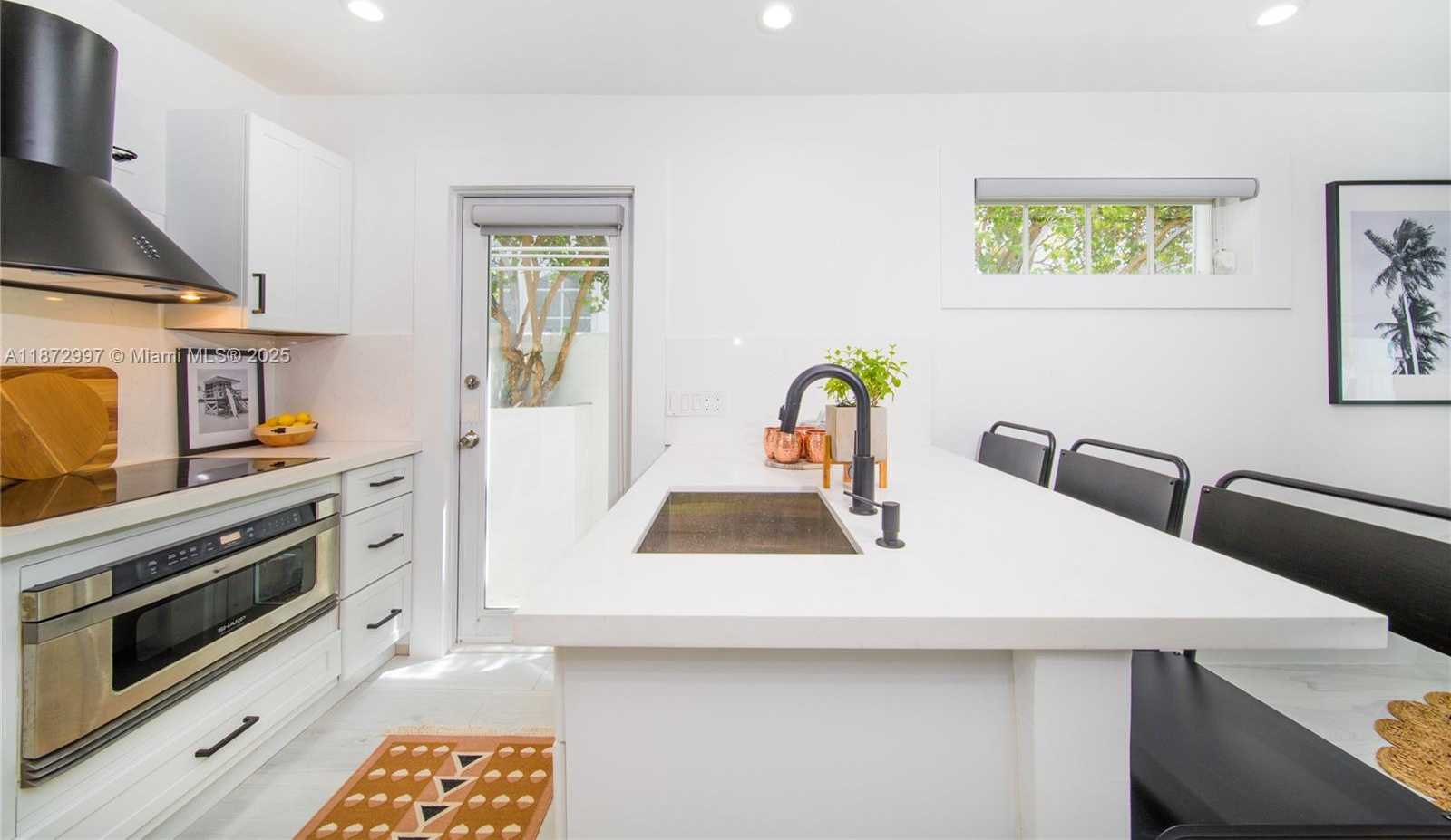 Small Image of 835 JEFFERSON AVE #4, Miami Beach Number 9