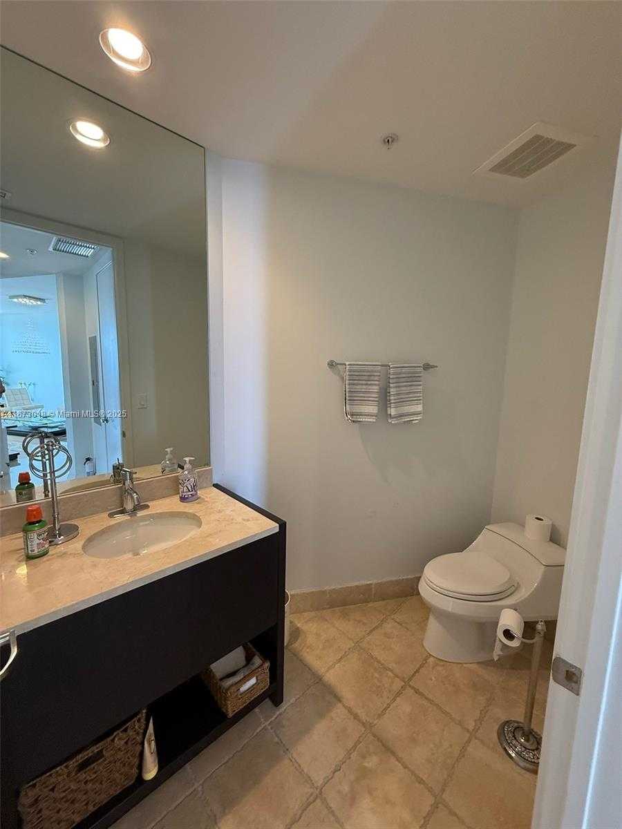 Small Image of 18201 COLLINS AVE #4001, Sunny Isles Beach Number 7