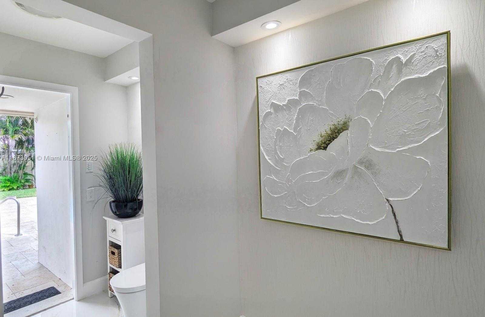 Small Image of 4027 PIERCE ST, Hollywood Number 12