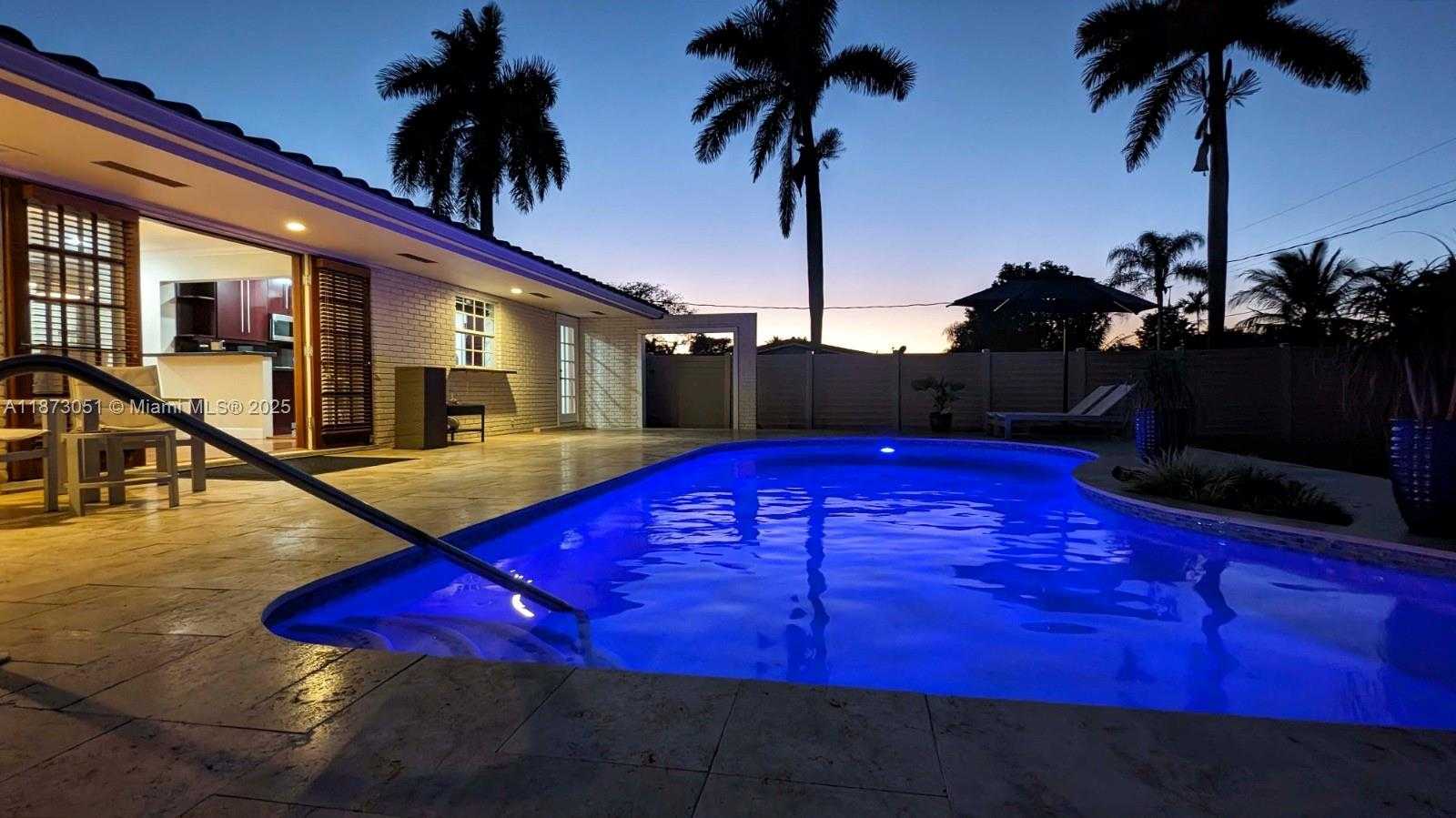 Small Image of 4027 PIERCE ST, Hollywood Number 20