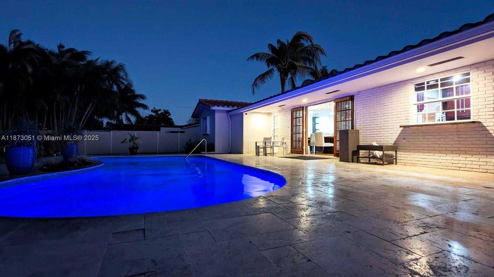 Small Image of 4027 PIERCE ST, Hollywood Number 21